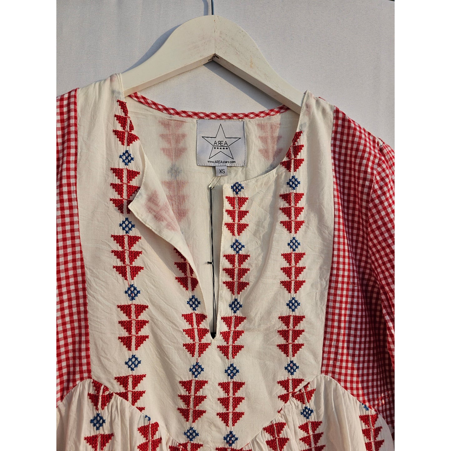 Area stars embroidered Sorrento - Size Small - NWT