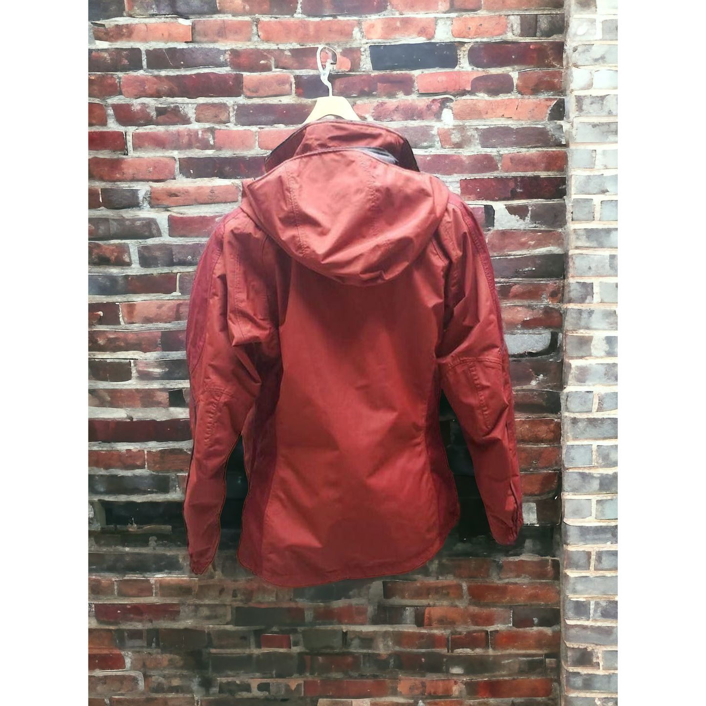 Columbia Ski Jacket Red - Size Medium